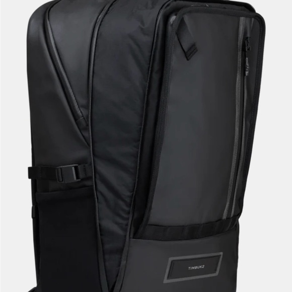 Timbuk2 expandable backpack - Picture 7 of 10